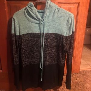 Color block sweatshirt medium